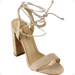 NWOT Machi Nude Chucky Heel w/ Ankle Straps